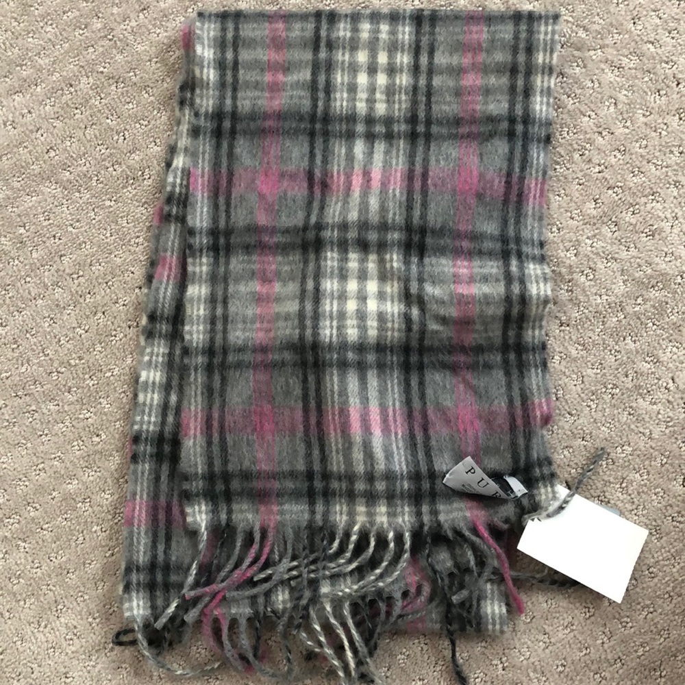 Cashmere scarf